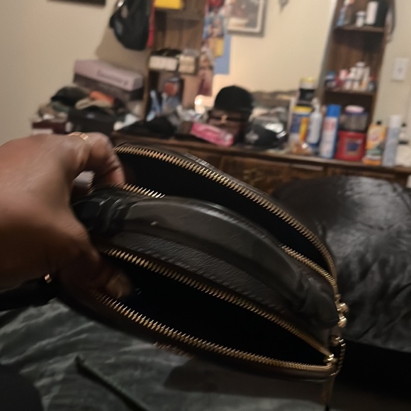 Brand new used once coach cross body beautiful authentic coach bag - Picture 3 of 3